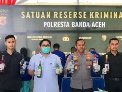 Polisi Gerebek Gudang Miras di Banda Aceh
