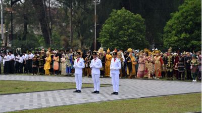 Peserta Hardiknas di Langsa Pakai Pakaian Adat