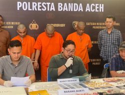 Polisi Ringkus Kawanan Pencuri Uang ½ Miliar