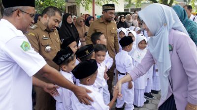 Pantau Hari Pertama Sekolah di Aceh Besar