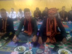 Pagelaran Tari Saman di Kampung Badak