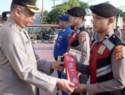 Dua Personel Polres Dapat Penghargaan Kapolres