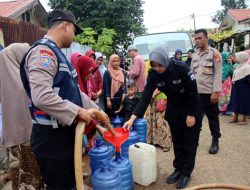 Polda Aceh Salurkan 15 Ribu Liter Air Bersih