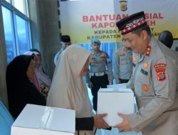 Kapolda Salurkan Paket Bansos di Bener Meriah