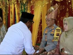 Tanda Selamat Datang Kapolres Langsa Dipeusijuek