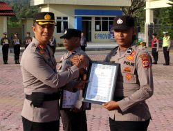 Polres Galus Beri Penghargaan Polisi Berprestasi