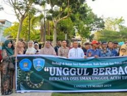 OSIS SMAN Unggul Aceh Timur Berbagi Takjil 