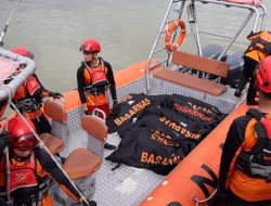 Basarnas Kembali Temukan 6 Mayat di Laut Calang