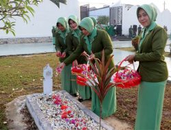 HUT ke 78, Persit Ziarahi TMP Langsa