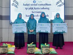 TP PKK Kota Sabang Salurkan Bansos Anak Stunting