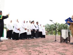 Pj Bupati Lantik 14 Kepsek di Aceh Besar