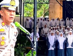 Pelajar Mendapat Sosialisasi Tertib Lalulintas