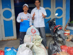 Korban Kebakaran Tebuk Mengungsi ke Tetangga