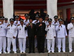 Penurunan Bendera di Langsa, Masyarakat Antusias