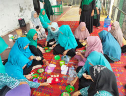 PKK Gampong Seuriget Latih Pembuatan Abon Ikan