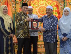 Dek Fadh Promosi Kopi Gayo pada Rombongan Menteri Besar Kelantan