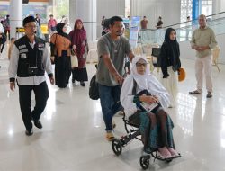 Pj Walikota Sabang Lepas Calon Jamaah Haji