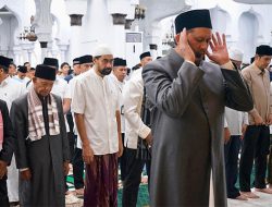 Mualem Shalat Iduladha di Masjid Baiturrahman