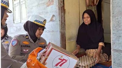 Polwan Cantik Polda Aceh Gelar Bagi Sembako