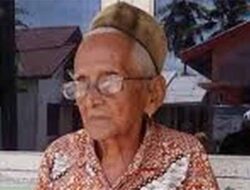 Nyak Sandang Hadiri Peringatan Maulid Nabi di Labuhanhaji