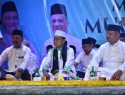 Ribuan Warga Tamiang Antusias Dengarkan Ceramah Ustadz Das’ad Latif