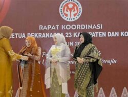 Lismawani Al Farlaky Dinobatkan Ketua Dekranasda Teraktif se Aceh