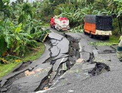 Kisah 2 Wanita Hebat 4 Hari Jalan Kaki Terobos Banjir dari Bireuen ke Banda Aceh
