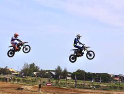 130 Starter Ikuti Kejuaraan Motocross dan Grasstrack