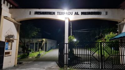 Ratusan Santri Pesantren Al-Mujaddid Dirumahkan