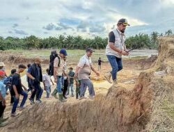 Cerita Perjalanan Bupati Al-Farlaky Menuju Simpang Jernih