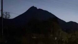 3 Jam Diguncang 8 Kali Gempa, Burni Telong Naik Status Siaga, Ratusan Warga Mengungusi