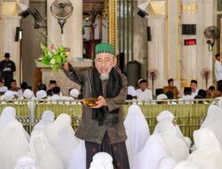 249 JCH Aceh Timur Dipeusijuek