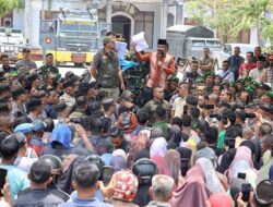 Al-Farlaky Temui Pengujuk Rasa Jawab Tuntutan Massa