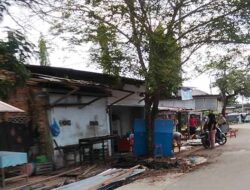 Nestapa Pedagang Kecil Saat Didatangi Satpol PP