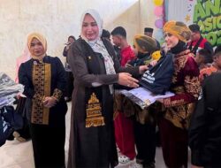 Peringatan Hari Anak, Ketua TP PKK Aceh Kunjungi SLB Negeri Pembina Aceh Tamiang