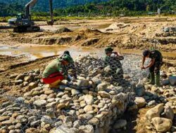 TNI Bangun Jembatan Bailey Hubungkan Serbajadi, Aceh Timur dengan Pining, Gayo Lues
