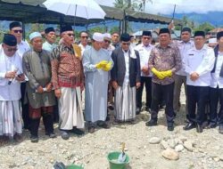 Peletakan Batu Pertama Pesantren Haqqul Yaqin, Sena Rebung Kuta Lintang