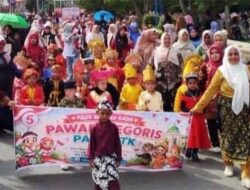 Ribuan Pelajar PAUD dan TK Ikut Pawai Alegoris HUT ke 81 RI